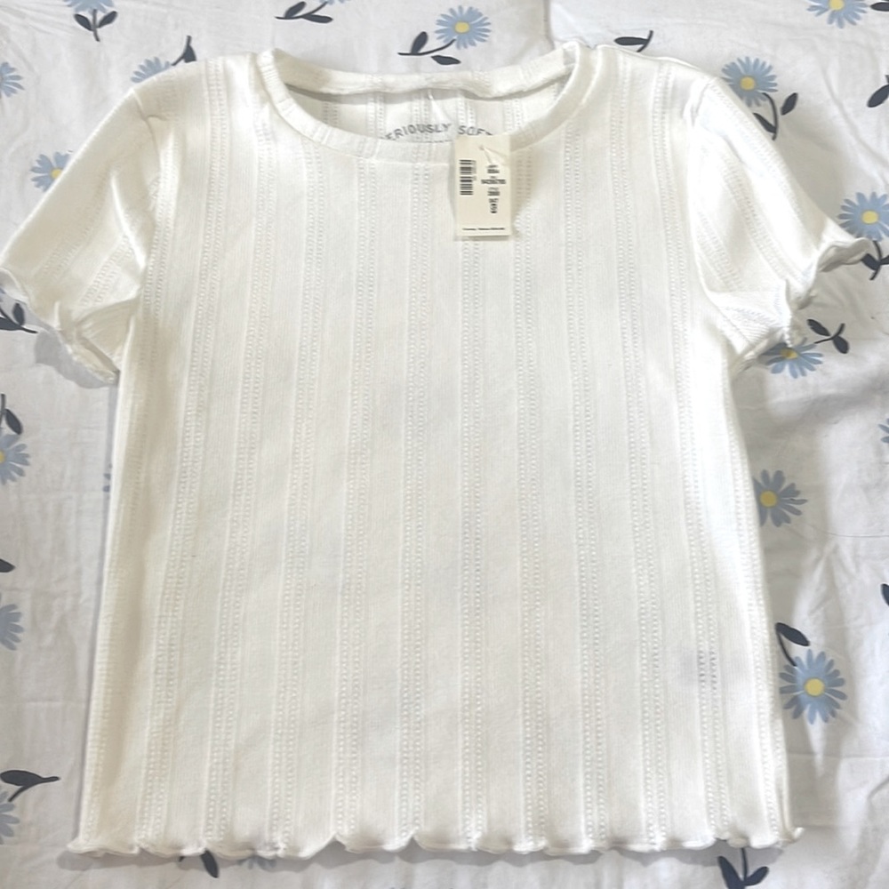 Aeropostale Shrunken Tee 🤍